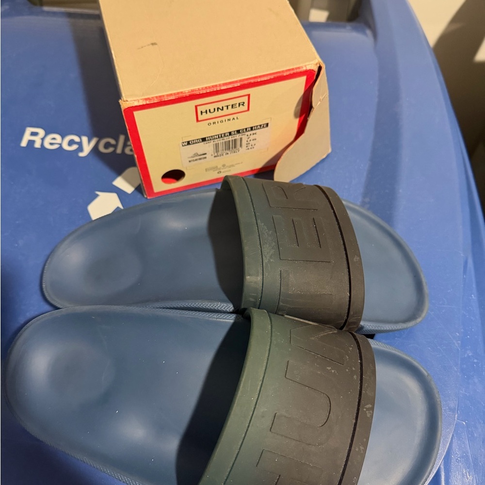 Hunter Slides - image 3